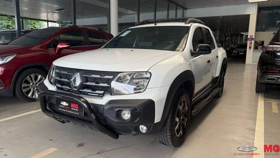 RENAULT OROCH 1.3 TCE FLEX OUTSIDER X-TRONIC RENAULT OROCH 1.3 TCE FLEX OUTSIDER X-TRONIC